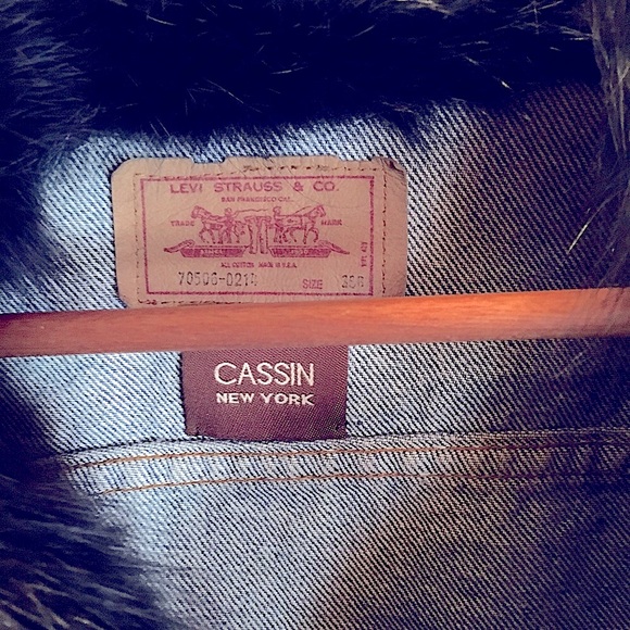 CASSIN of New York Jean Jacket - Picture 3 of 7